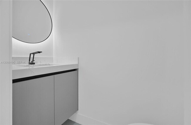 Building Photo - 5116 NW 3rd Ave