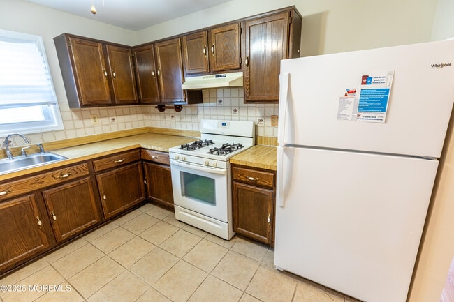 Building Photo - 12 Mayaquez Ln