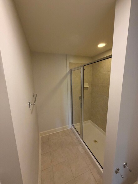 Building Photo - 1320 Fillmore Ave