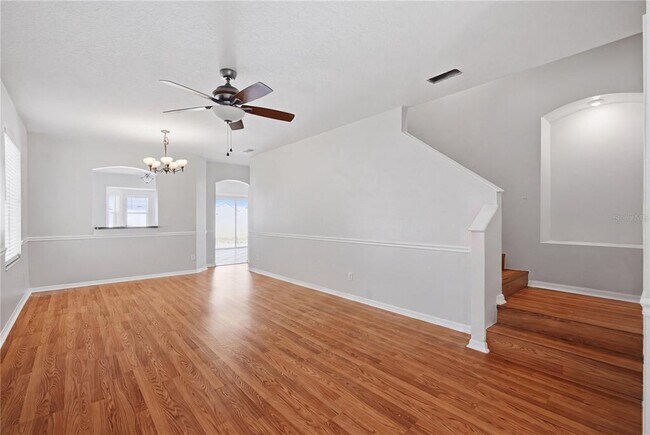Building Photo - 10215 Lakeside Vista Dr