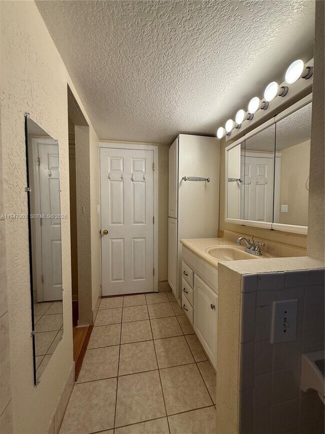 Building Photo - 6001 NW 61st Ave