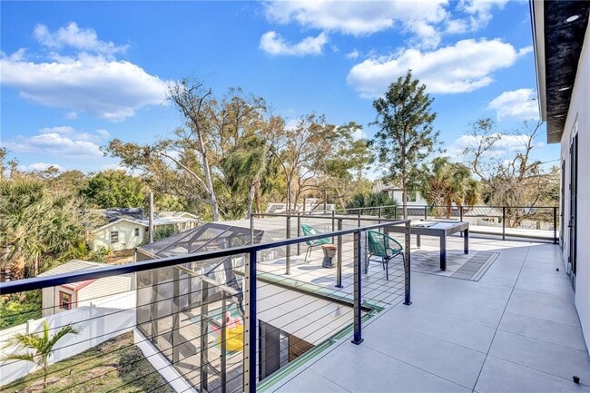 Building Photo - 275 Lime Cir