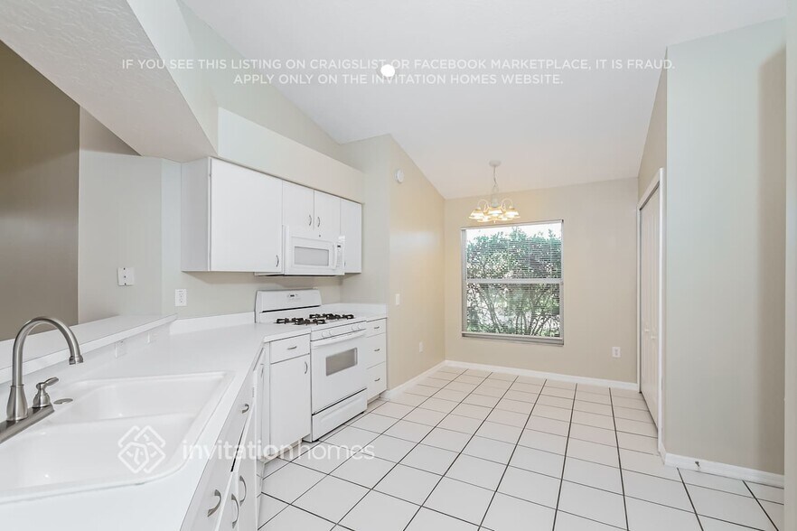 Building Photo - 29412 Sea Dahlia Pass