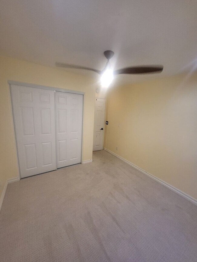 Building Photo - REALLY Cute 4 BR in The Vineyard with RV Parking - 11,000sf Lot + Designer Touches