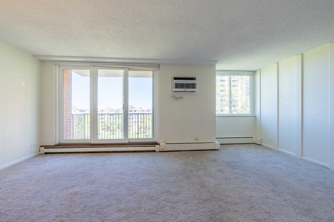 Building Photo - 2211 S Highland Ave