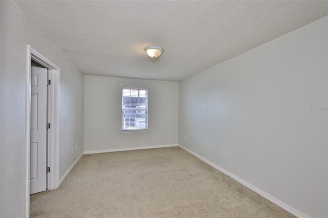 Building Photo - 9160 Hillcroft Dr