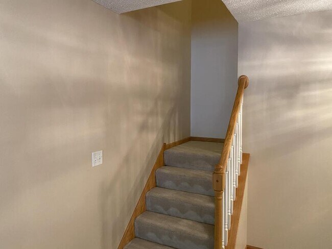 Building Photo - 17966 Vance Cir NW