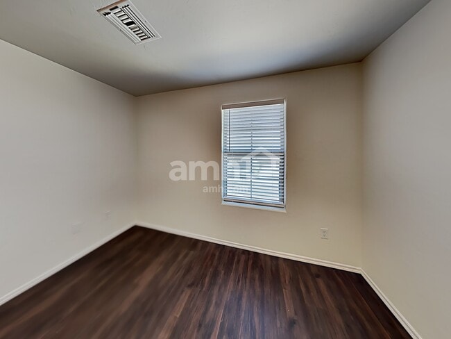 Building Photo - 14376 N Bannerstone Ct