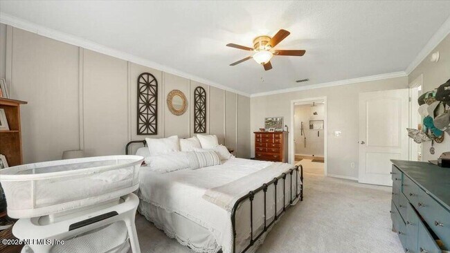 Building Photo - 12915 Ellis Island Dr