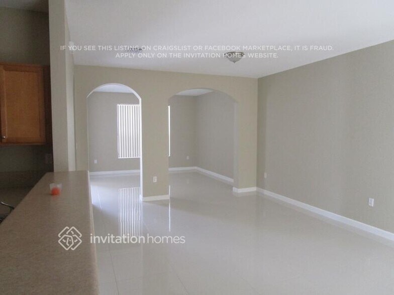 Building Photo - 16850 SW 95th St