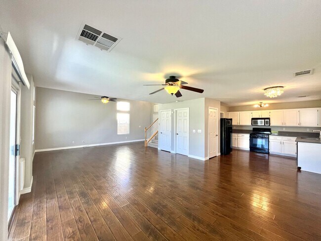 Building Photo - **$800 OFF MOVE IN BY 12/26/25**Spacious 3 Bedroom, 2.5 Bath Home with No HOA and Modern Finishes