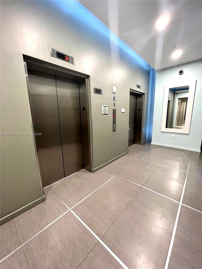 Building Photo - 1900 N Bayshore Dr