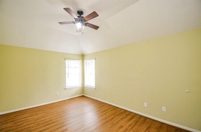 Building Photo - 318 N Cypress Estates Cir