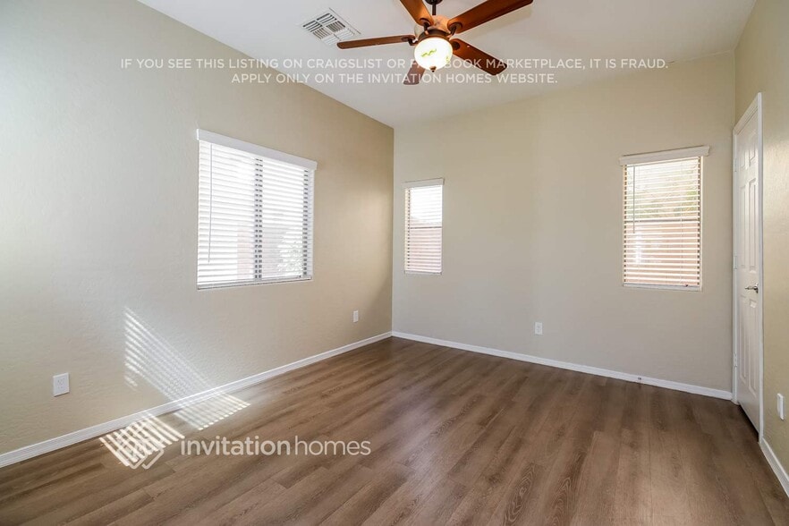 Building Photo - 4630 E Laurel Ct