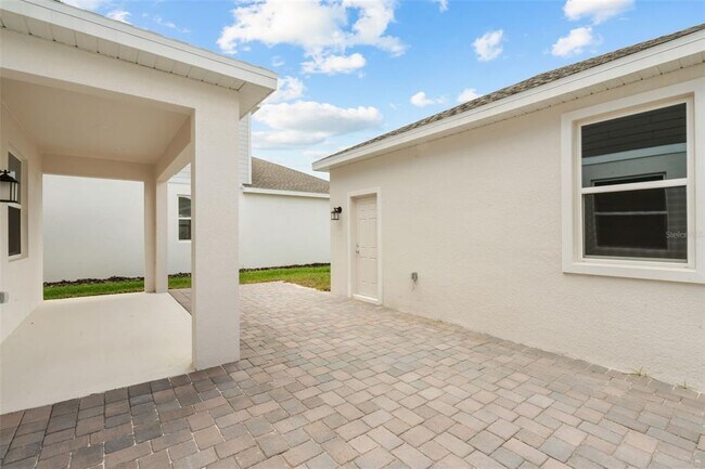 Building Photo - 6053 Meditation Dr