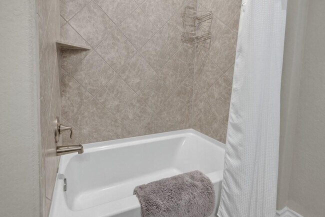 Building Photo - 2287 Gran Cielo Trl