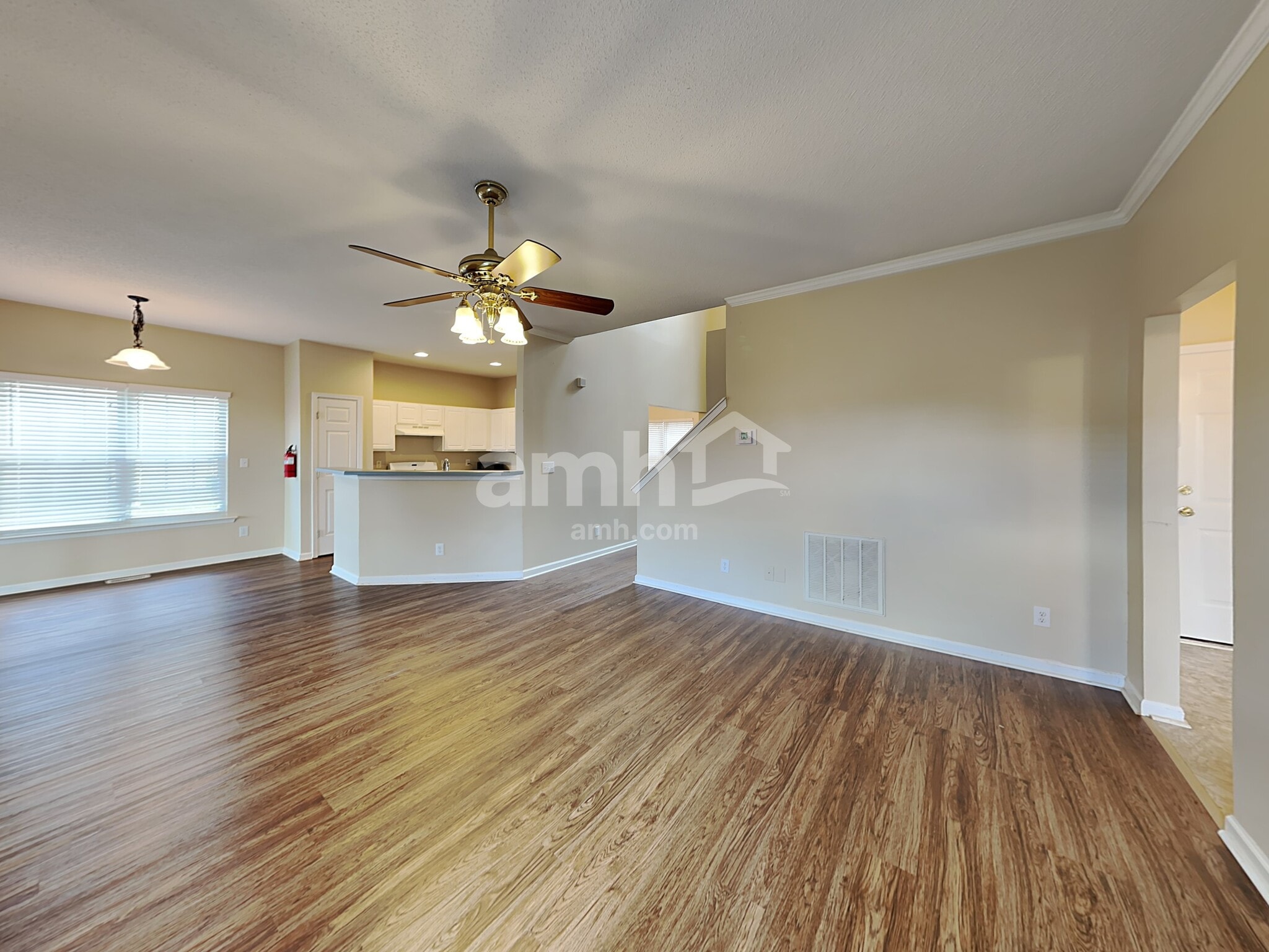 Building Photo - 18 N Orchard Farms Ave