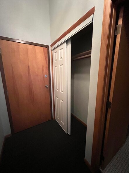 Building Photo - 222 Jay St