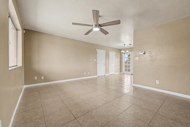 Building Photo - 17801 N 8th Dr