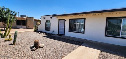 Building Photo - 415 E Frost Cir