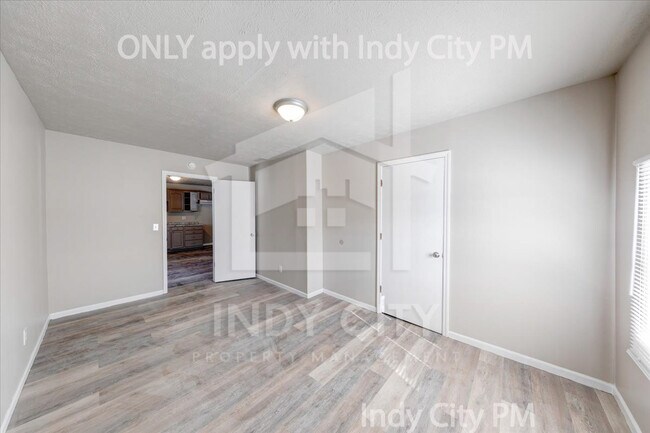 Building Photo - 3440 N Harding St