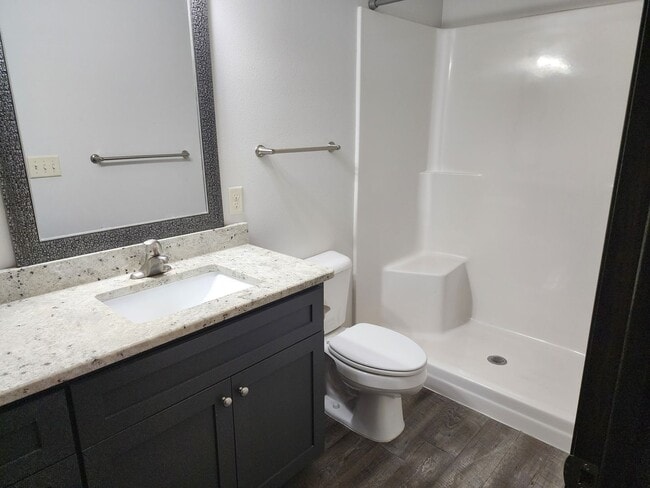 Building Photo - Two bedroom two bathroom Duplex