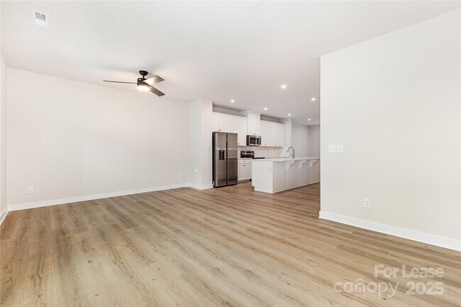 Building Photo - 306 New Gallant Dr