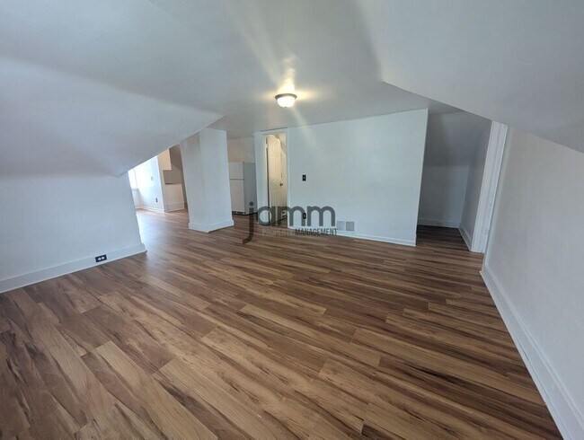 Building Photo - 10711 Joan Ave