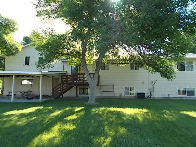 Building Photo - Large 6+ Bedroom House on the West End