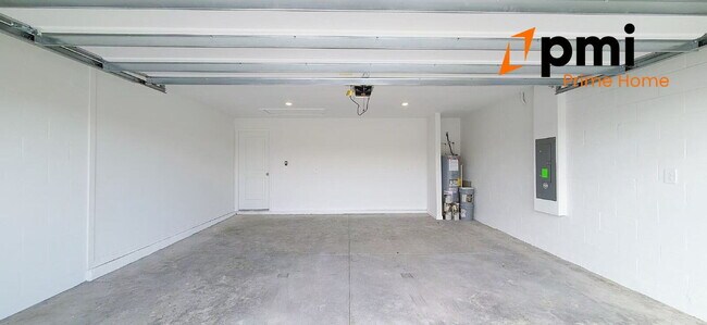 Building Photo - BRAND NEW 4-Bedroom Oasis with 2 Full Baths in Lake Wales – Spacious 1824 Sq Ft Haven!