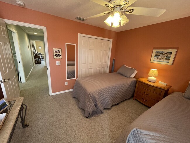 Building Photo - St. Lucie Villas