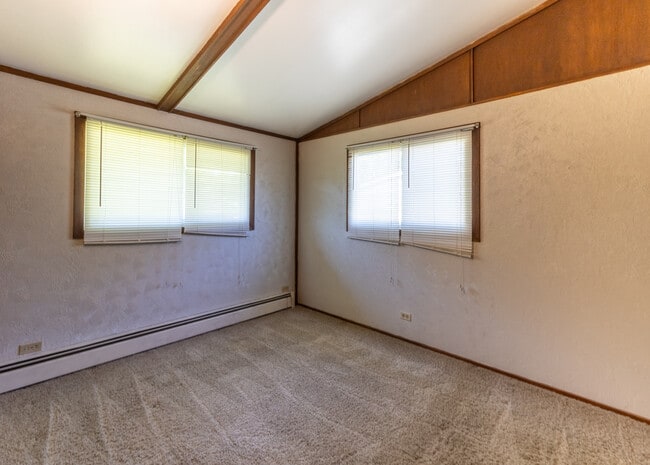 Building Photo - 810 W Jackson St