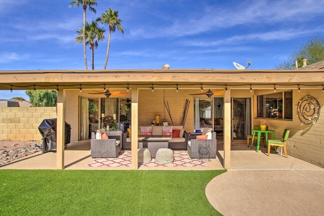 Building Photo - 8109 East Vía Sonrisa-ID1385972P