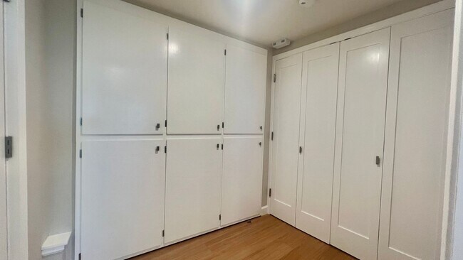 Building Photo - Modern Style and Sophistication, 1-Bed, 1-Bath Living at Hillside in Albany