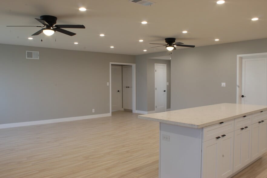Living Room - 20801 Bassett St