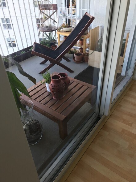 Balcony (Before) - 1 Glen Royal Pky