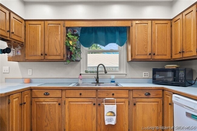 Building Photo - 917 Brentwood Ct