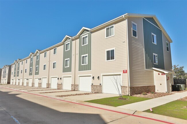 Primary Photo - 21155 Gosling Rd