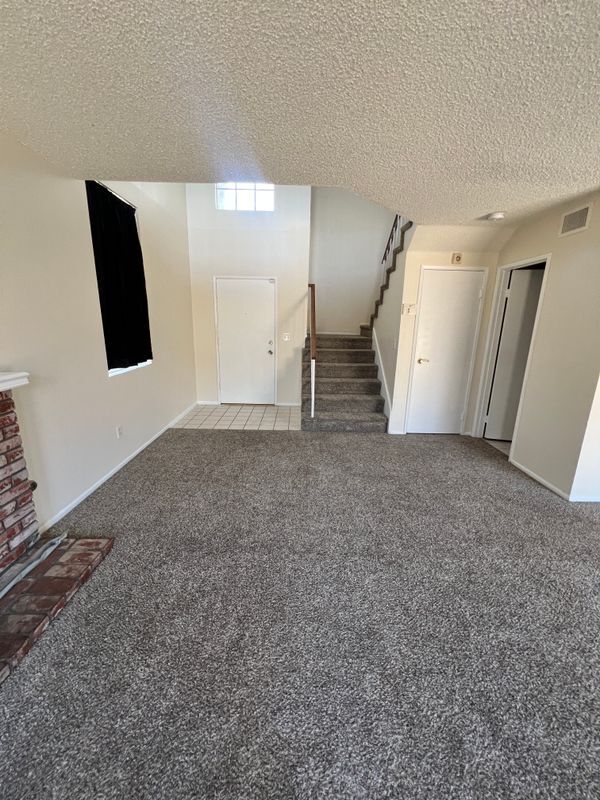 Building Photo - 1195 Bautista Ln