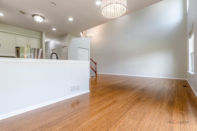 Building Photo - 2659 Dunraven Ave