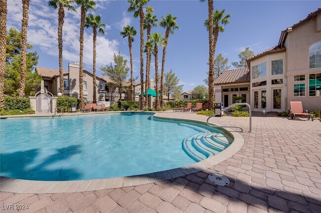 Building Photo - 75 N Valle Verde Dr