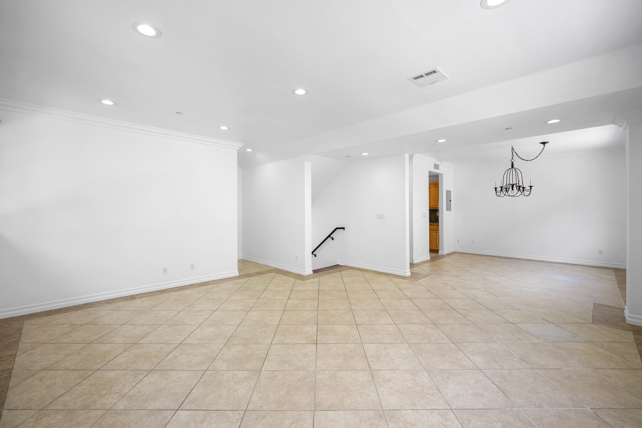 Building Photo - 6827 Valmont St