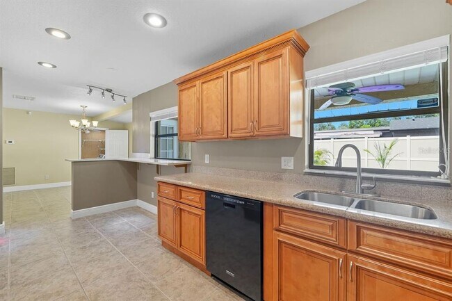 Building Photo - 3707 Pelican Ln