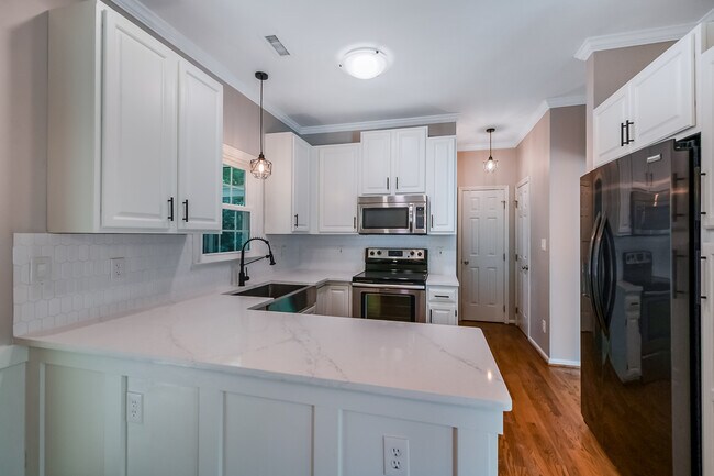 Building Photo - 1011 Willow Ridge Dr