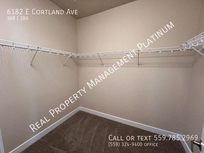 Building Photo - 6182 E Cortland Ave