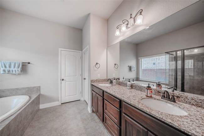 Building Photo - 13509 Silent Walk Dr