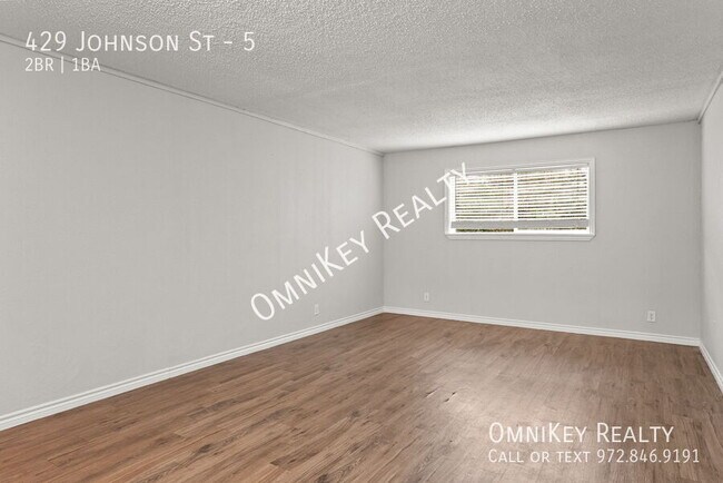 Building Photo - 429 Johnson St