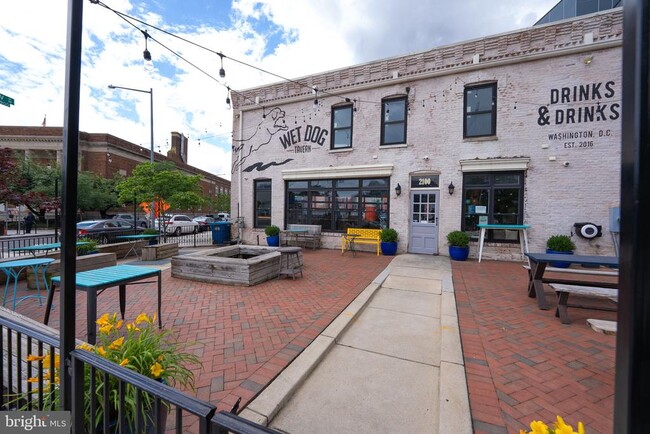 Building Photo - 2120 Vermont Ave NW