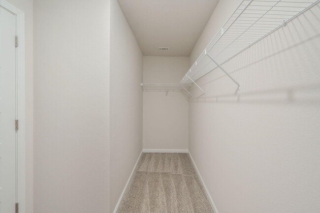 Building Photo - 522 Mary Lou Way