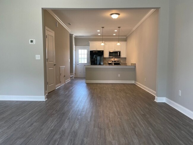 Building Photo - 3927 Newhall Dr NW